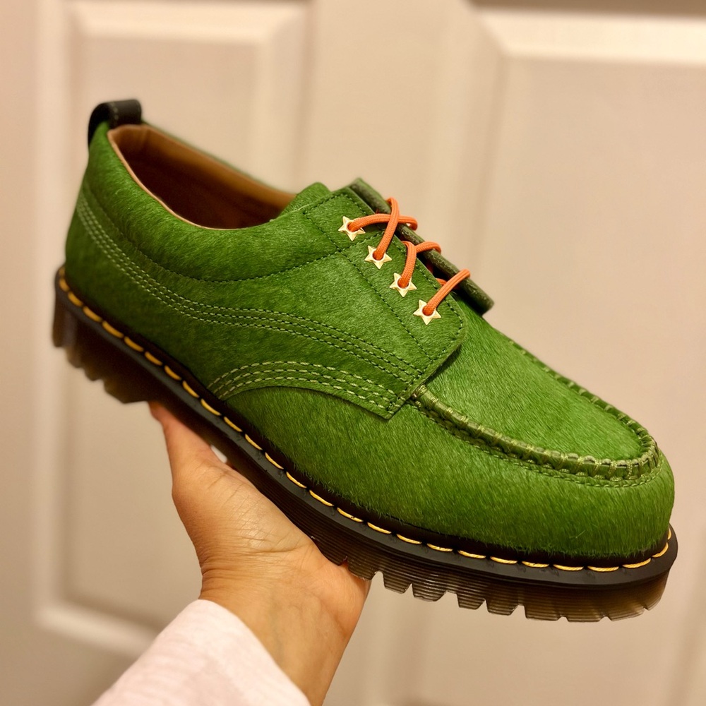 Dr. Martens Green Men's Oxfords - Picture 3 of 12